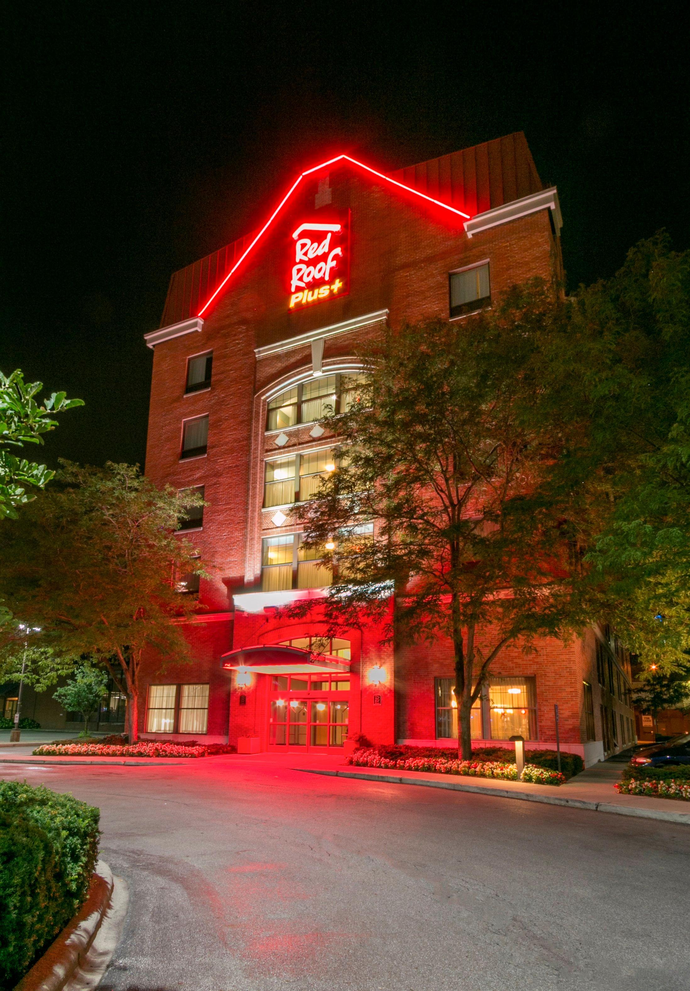 Red Roof Inn Plus+ Columbus Downtown - Convention Center Exterior foto