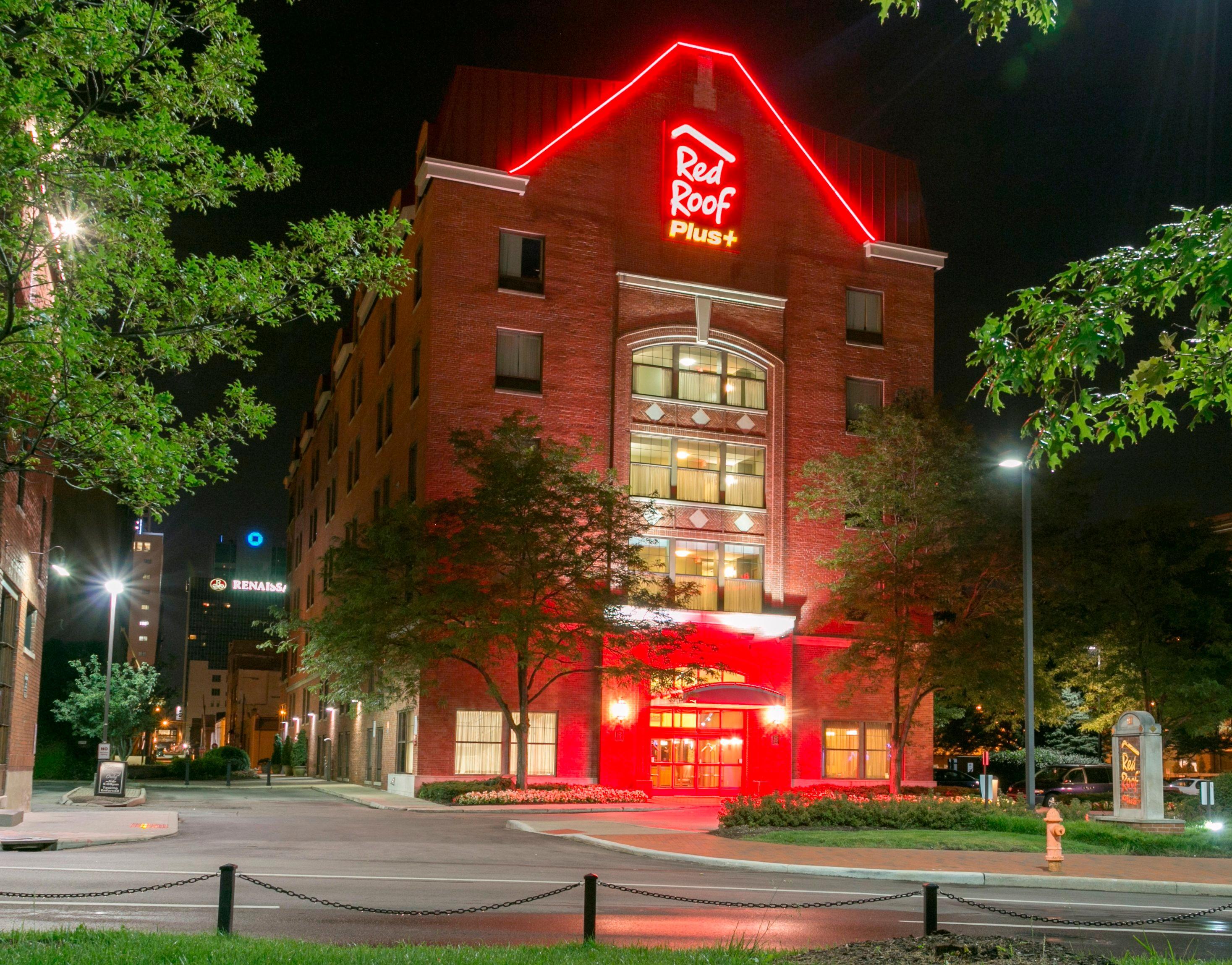 Red Roof Inn Plus+ Columbus Downtown - Convention Center Exterior foto